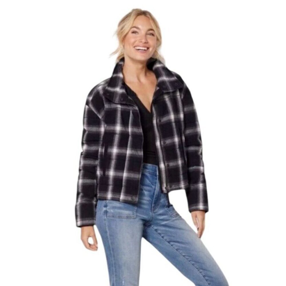 EVEREVE Lucy Plaid Cropped Jacket β Medium - Picture 8 of 13